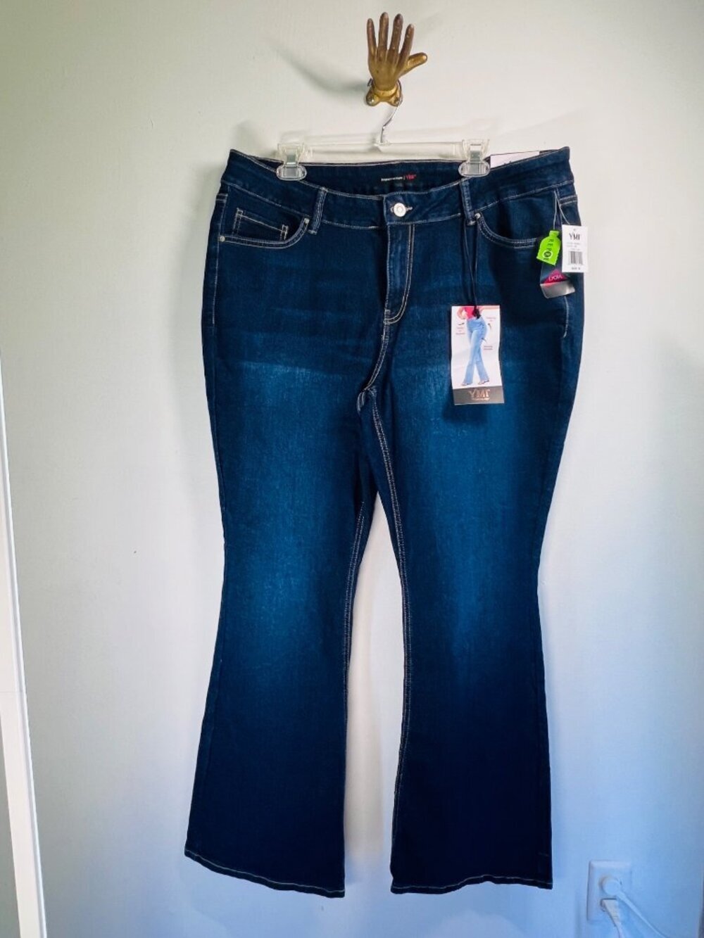 YMI Womens Size 18 Midrise Bootcut Jeans With Repreve Sustainable Fabric Dark